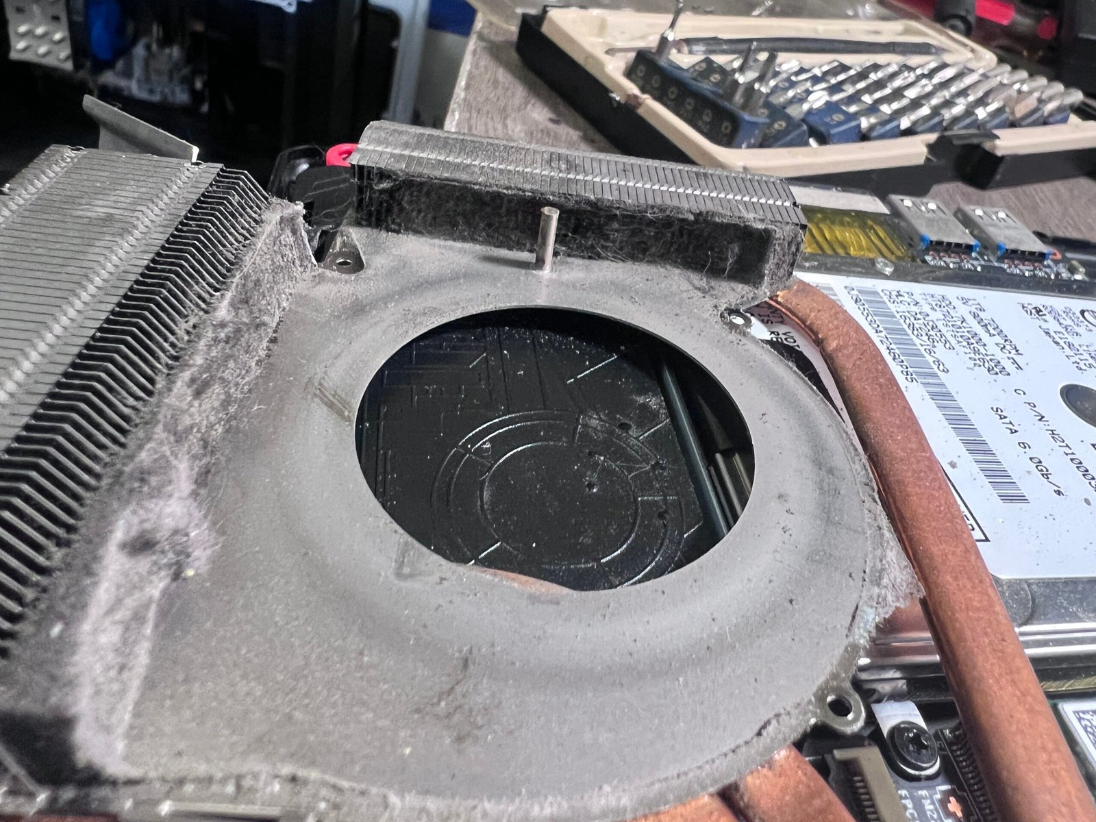 【桃園筆電維修】MSI GP63 Leopard 散熱清潔與散熱膏更換維修實例分享