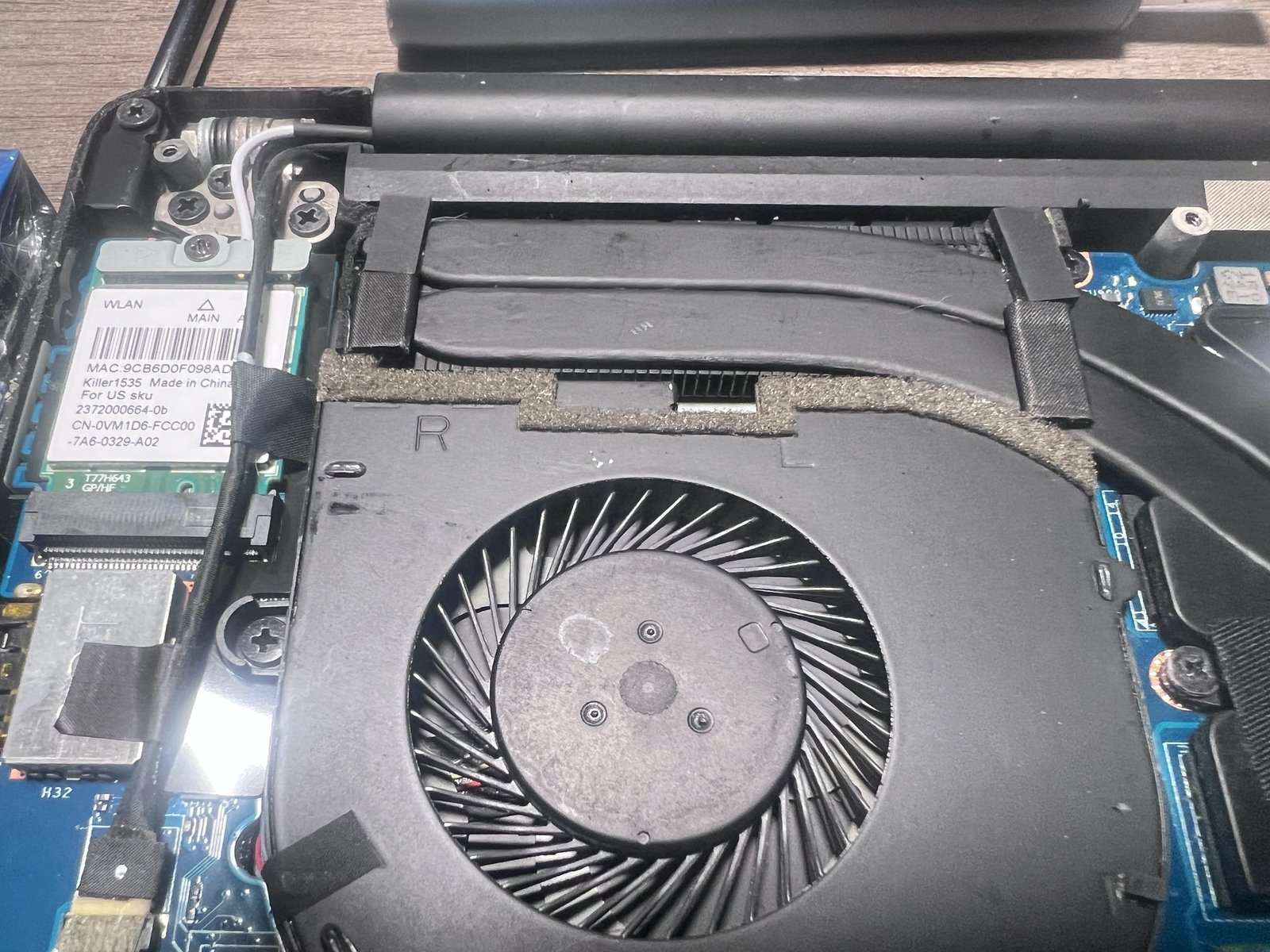 【桃園筆電維修】DELL 筆記型電腦電池異常與散熱清潔維修實例分享