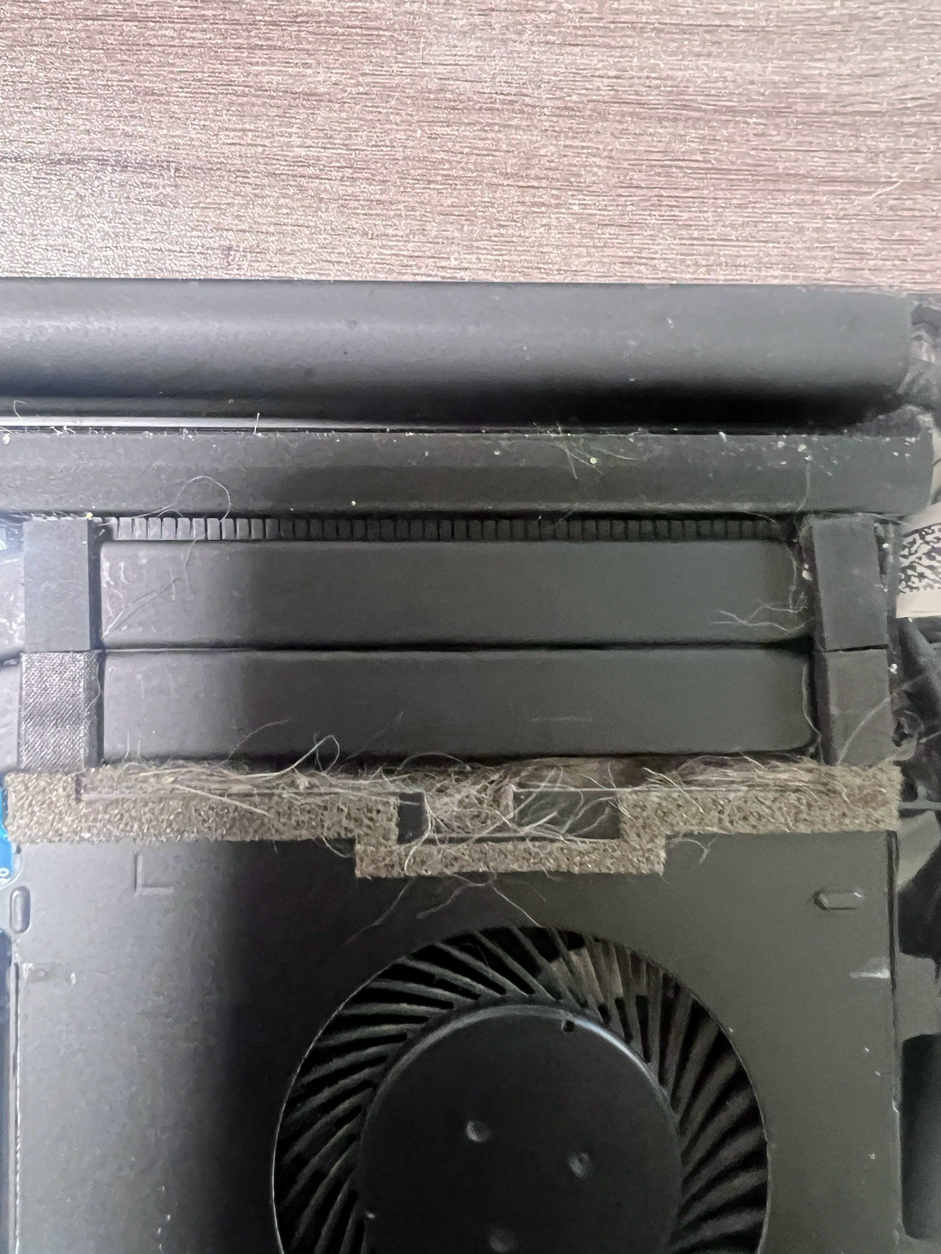 【桃園筆電維修】DELL 筆記型電腦電池異常與散熱清潔維修實例分享