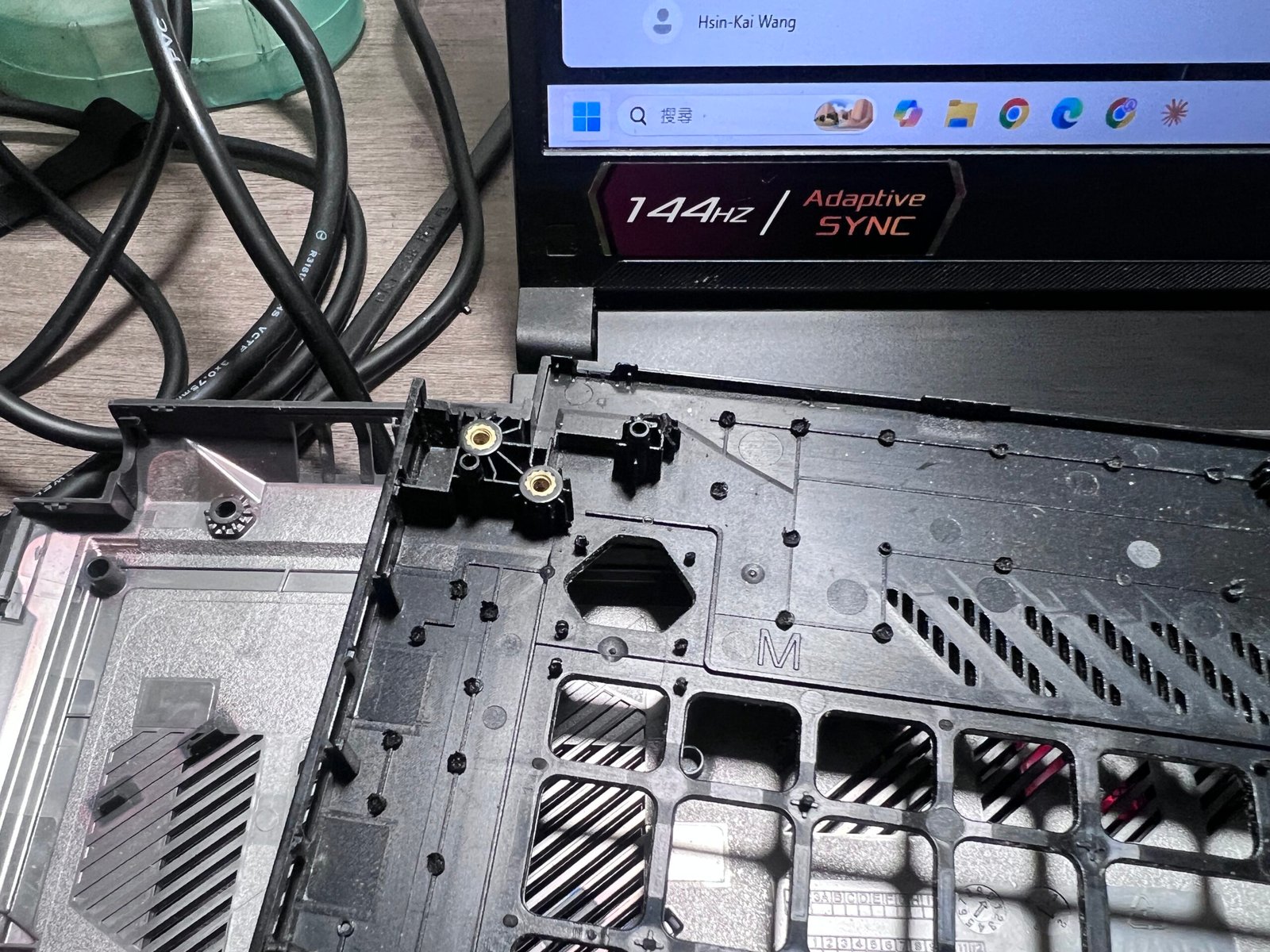 【桃園筆電維修】ASUS FX707 筆電外殼裂開、底殼分離維修實例分享