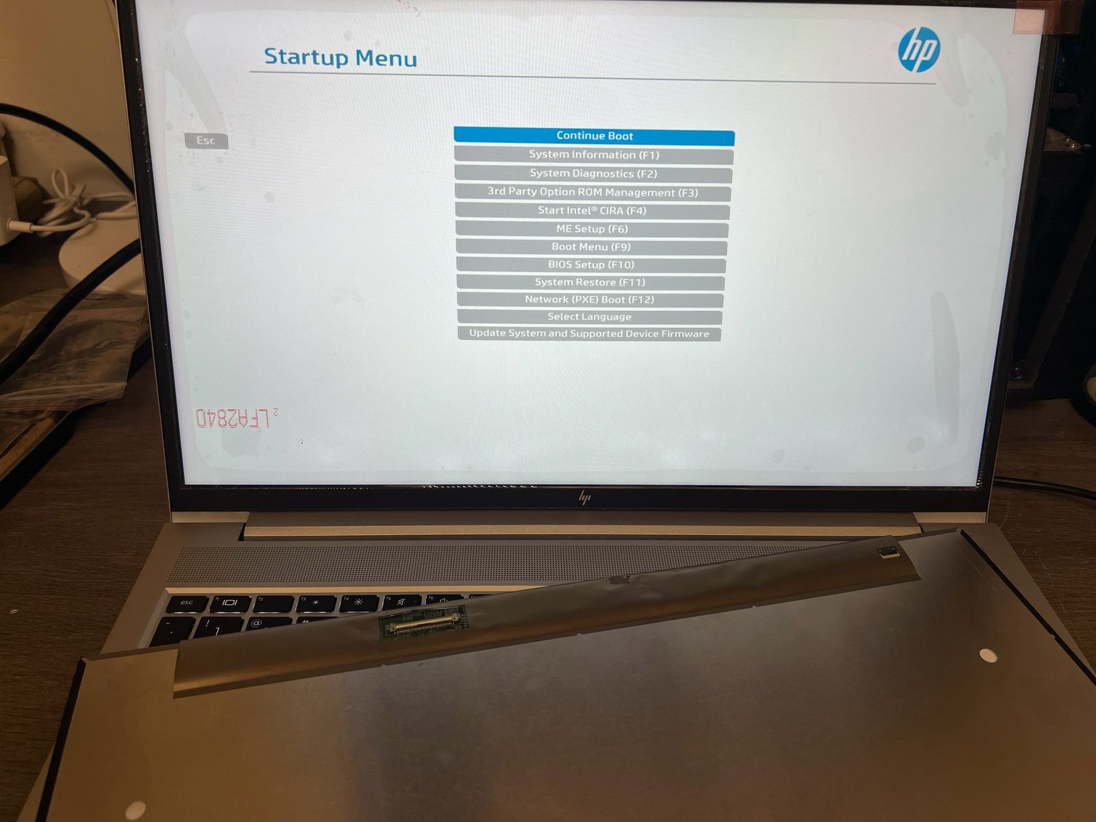 【桃園筆電維修】HP HSN-Q33C-5 螢幕破裂維修實例分享